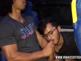 BOQUETE PRO NEG&Atilde;O NO &Ocirc;NIBUS