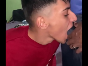 MAMANDO O NEG&Atilde;O FUMANDO MACONHA