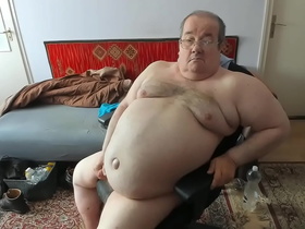 Fat boy love own dick.